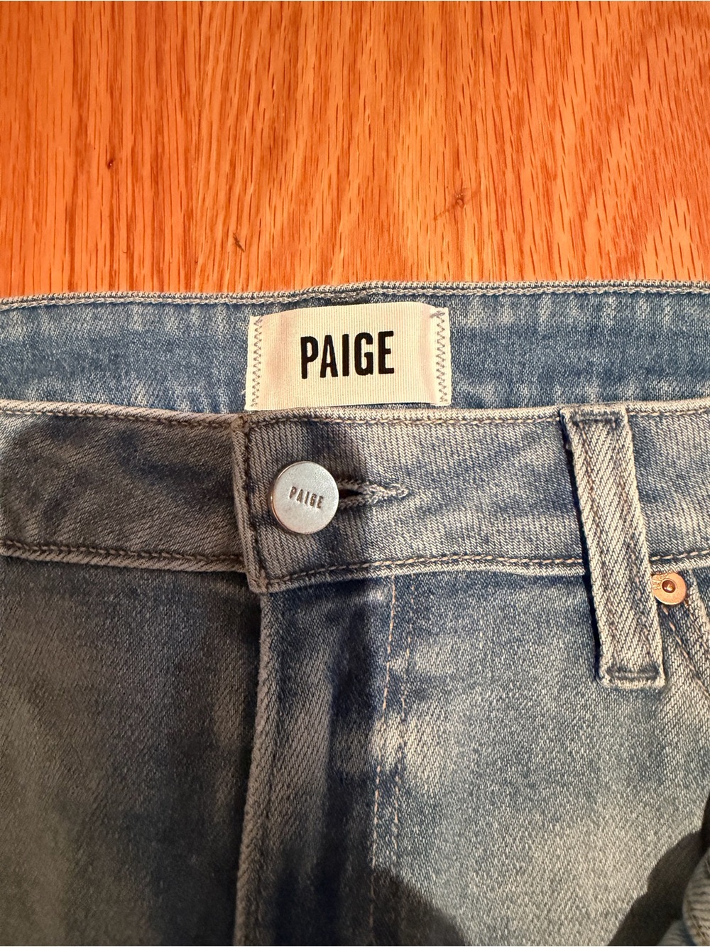 PAIGE Cindy Women’s Washed Light Blue Straight Jeans Size 31
